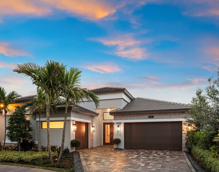 VDM MGO Addison Hero 1920x850