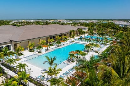 APX Clubhouse Pool Drone 06