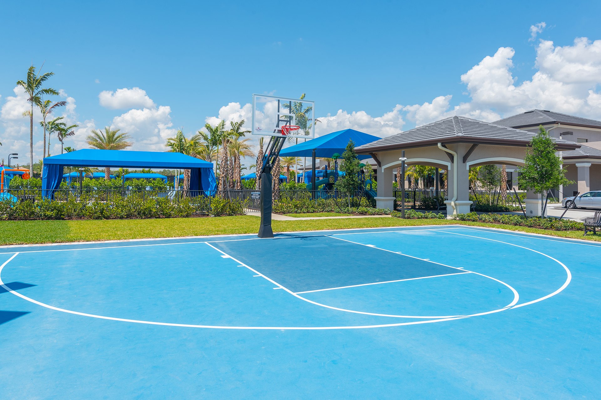 OUTDOOR BASKETBALL