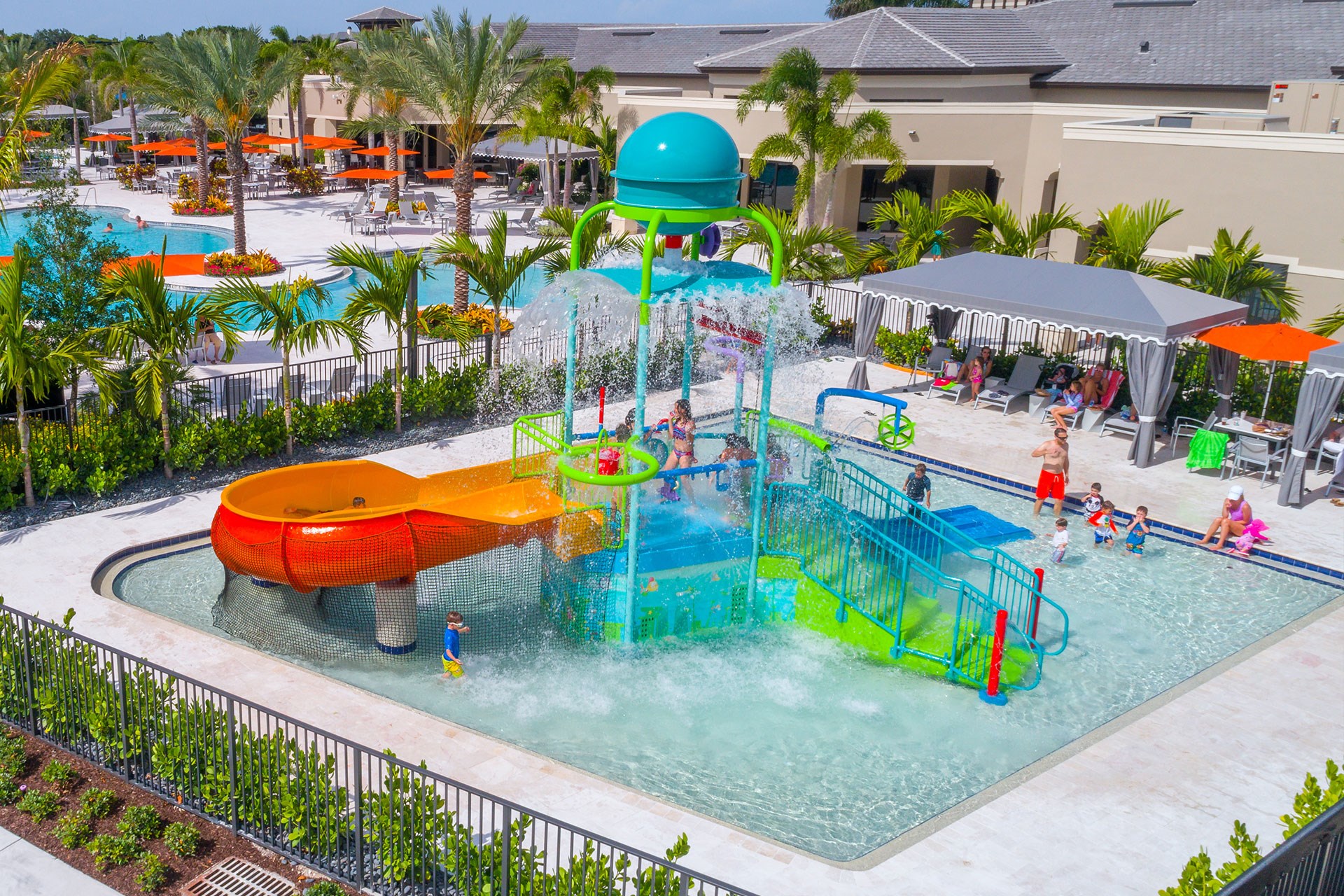 RESORT-STYLE POOLS