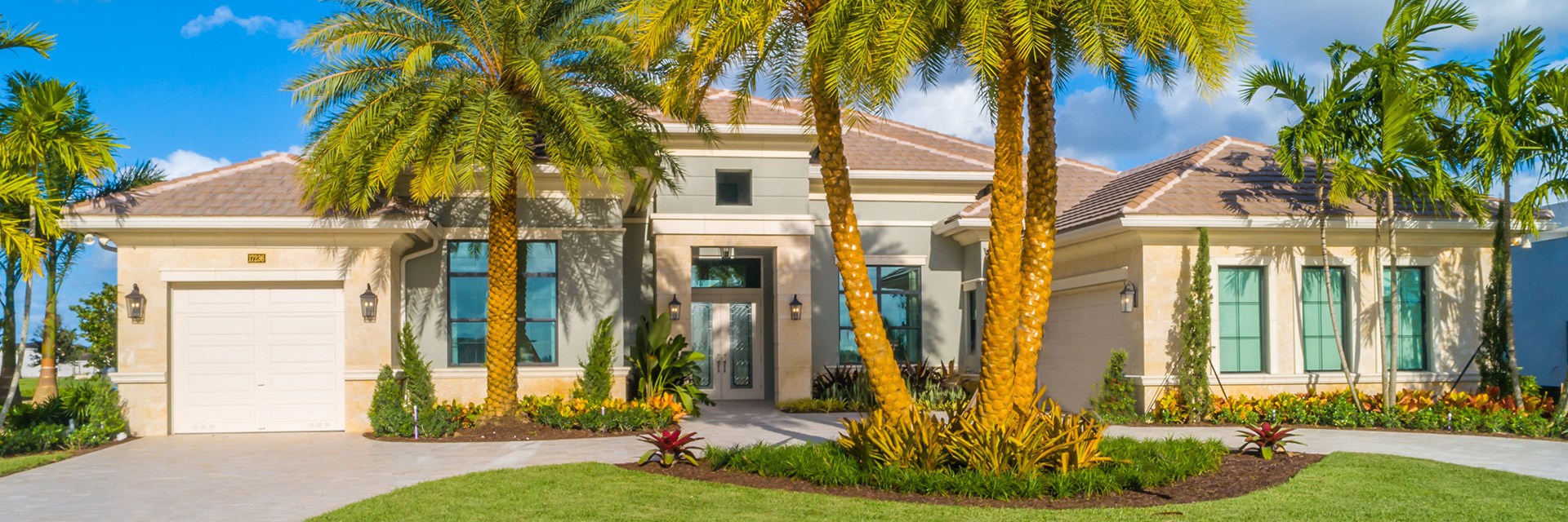 TRANSITIONAL HOME DESIGNS