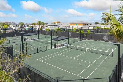LOP Club tennis corner drone