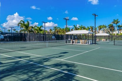 TENNIS