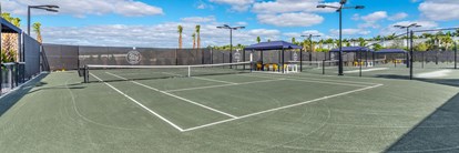 WORLD-CLASS RACQUET CLUB