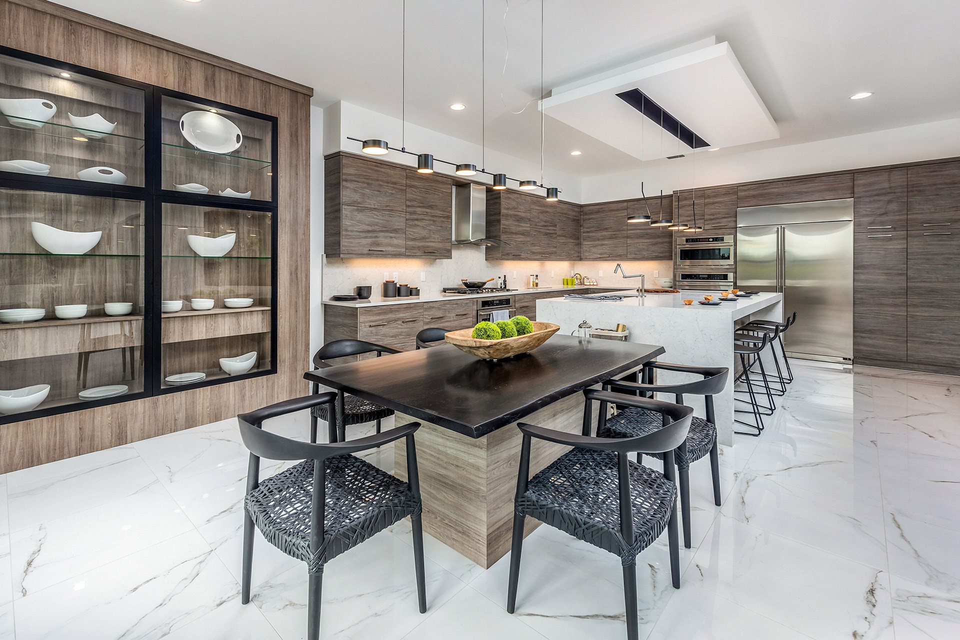 BEAUTIFUL KITCHENS