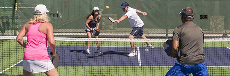 lifestyle section carusel tennis