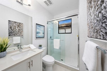 Mykonos 2nd Bathroom