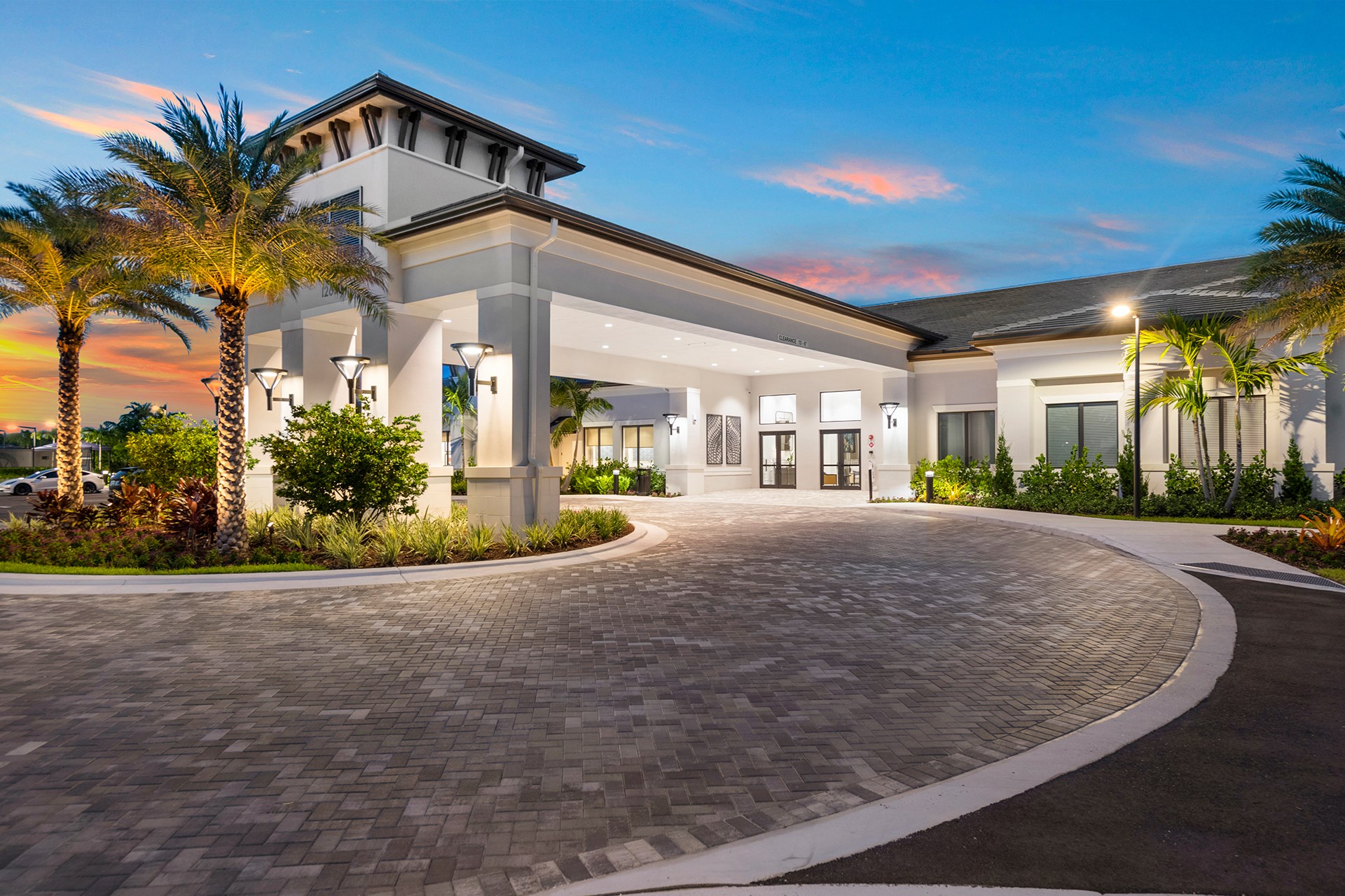 39,000 SQ. FT. CLUBHOUSE