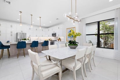 Sequoia Dining Room & Kitchen