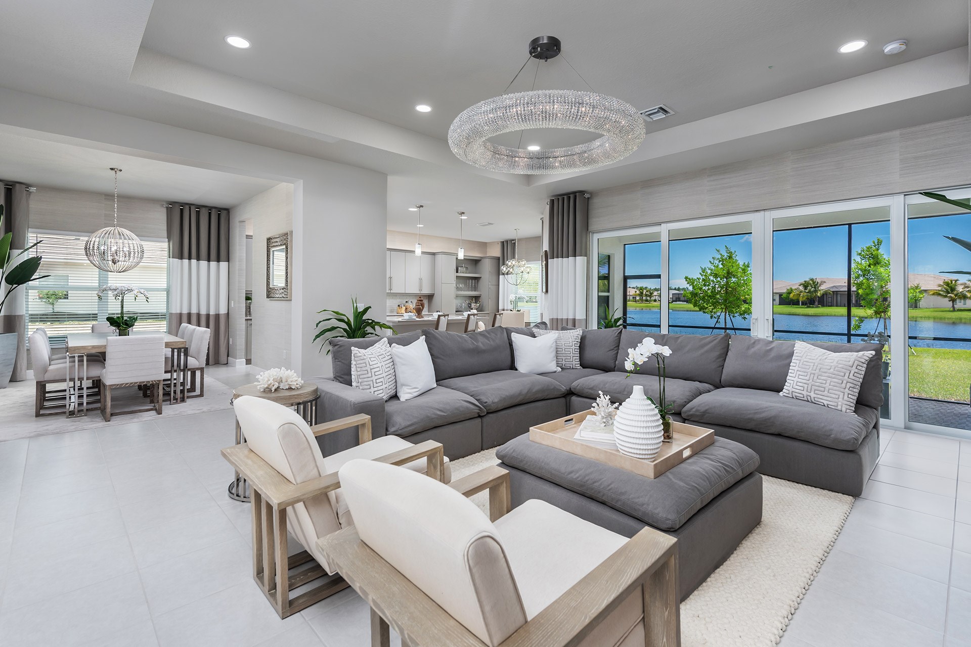 LUXURY FEATURES