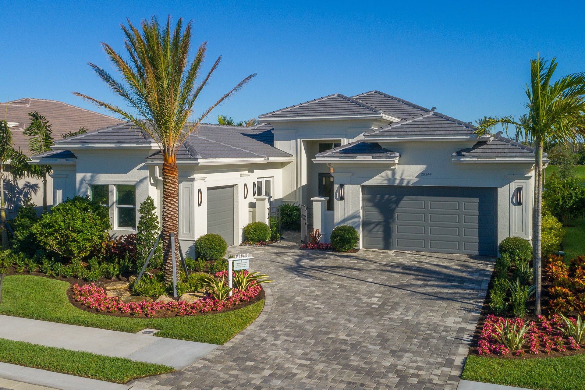 TRANSITIONAL HOME DESIGNS