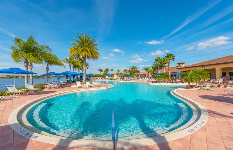 Valencia Cay Pools