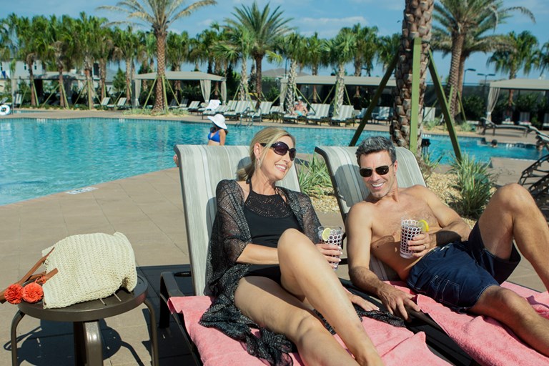 Valencia couple pool crop
