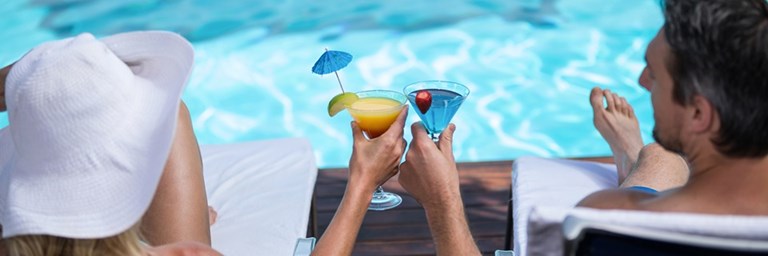 Valencia Cay Poolside Drinks