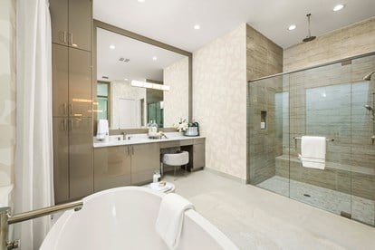 Savannah Primary    Bathroom