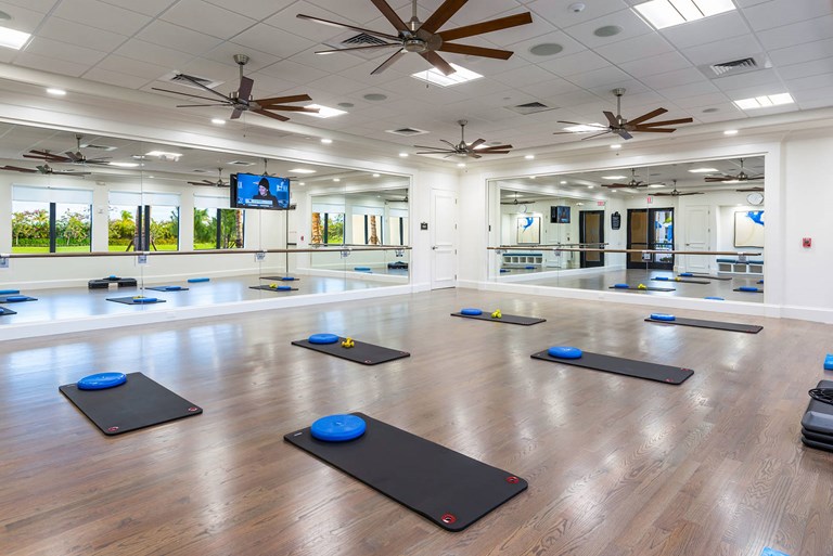 Valencia Del Sol Aerobics Room