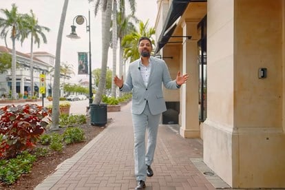 VIDEO: DISCOVER VALENCIA SKY’S PRIME NAPLES LOCATION