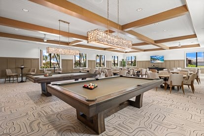 SPORTS LOUNGE