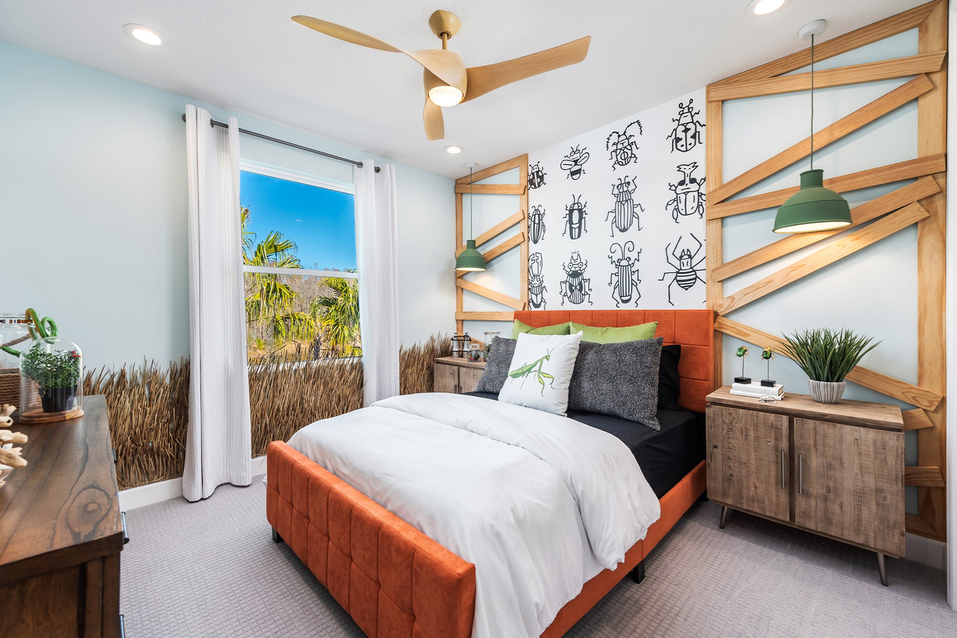 Alexia Bedroom